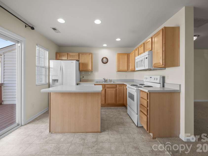 11138 Derryrush Drive, Charlotte, NC 28213.  MLS# CAR4352898, YatesRealty ID 2994. 