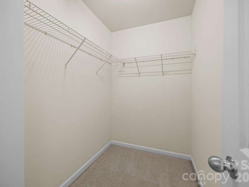 11138 Derryrush Drive, Charlotte, NC 28213.  MLS# CAR4352898, YatesRealty ID 2994. 