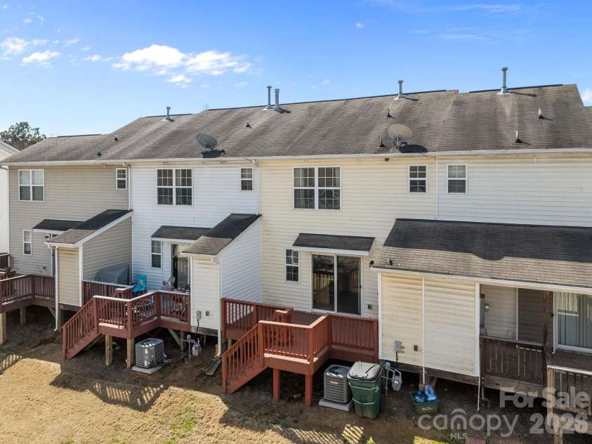 11138 Derryrush Drive, Charlotte, NC 28213.  MLS# CAR4352898, YatesRealty ID 2994. 
