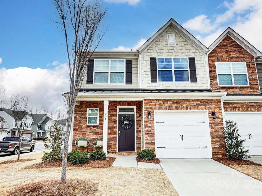 3925 Rothwood Lane, Harrisburg, NC 28075.  MLS# CAR4317892, YatesRealty ID 2994. 