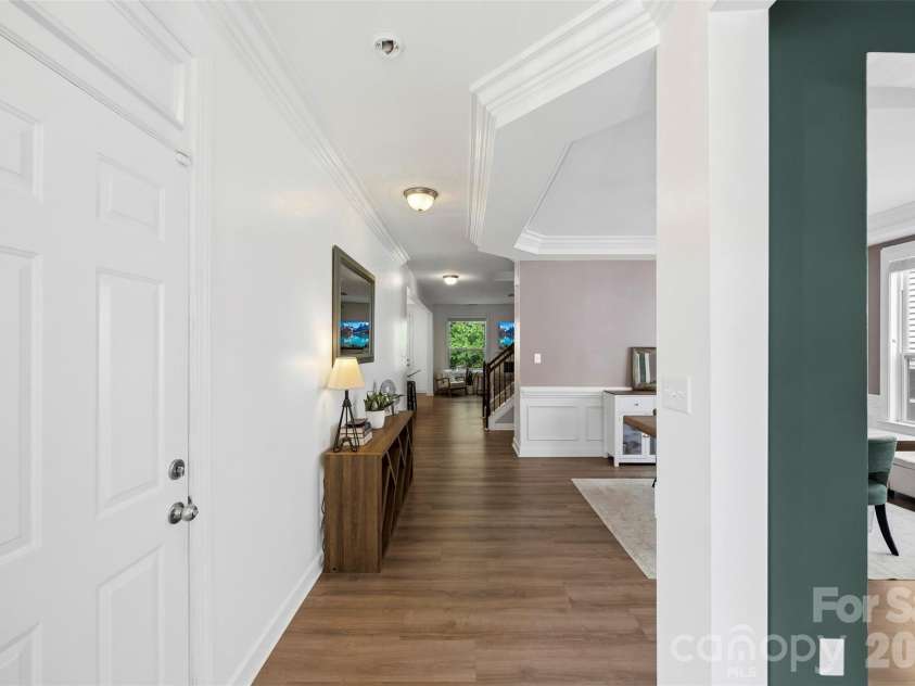 7116 Toxaway Lane, Charlotte, NC 28269.  MLS# CAR4391791, YatesRealty ID 29940. 