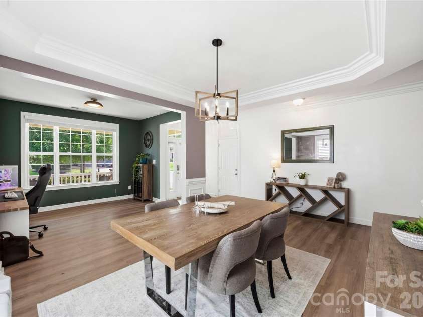 7116 Toxaway Lane, Charlotte, NC 28269.  MLS# CAR4391791, YatesRealty ID 29940. 