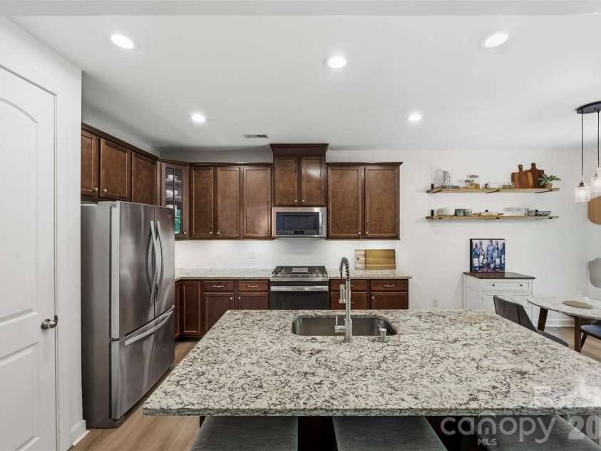 7116 Toxaway Lane, Charlotte, NC 28269.  MLS# CAR4391791, YatesRealty ID 29940. 