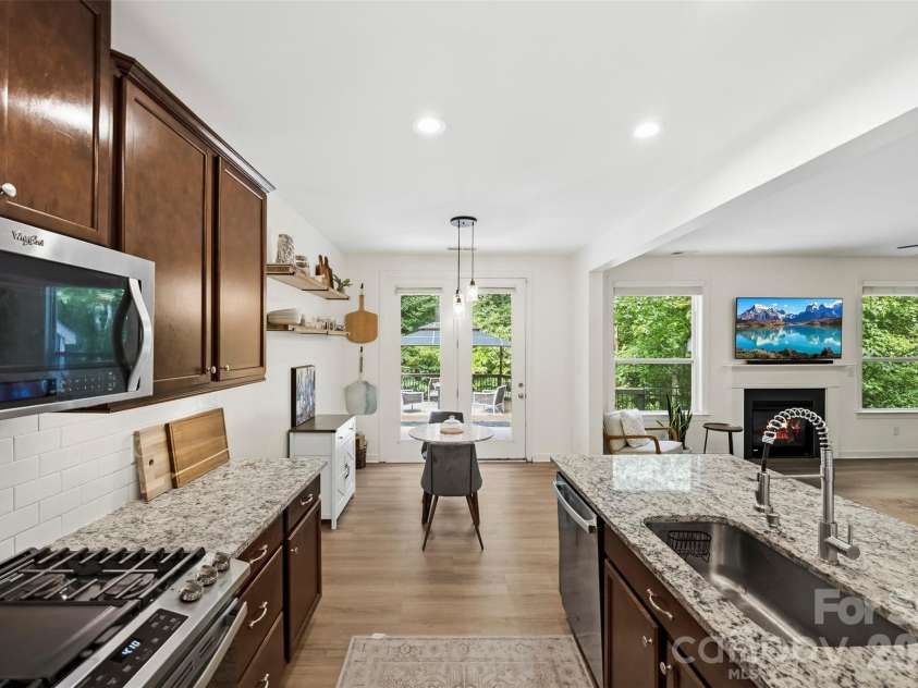 7116 Toxaway Lane, Charlotte, NC 28269.  MLS# CAR4391791, YatesRealty ID 29940. 