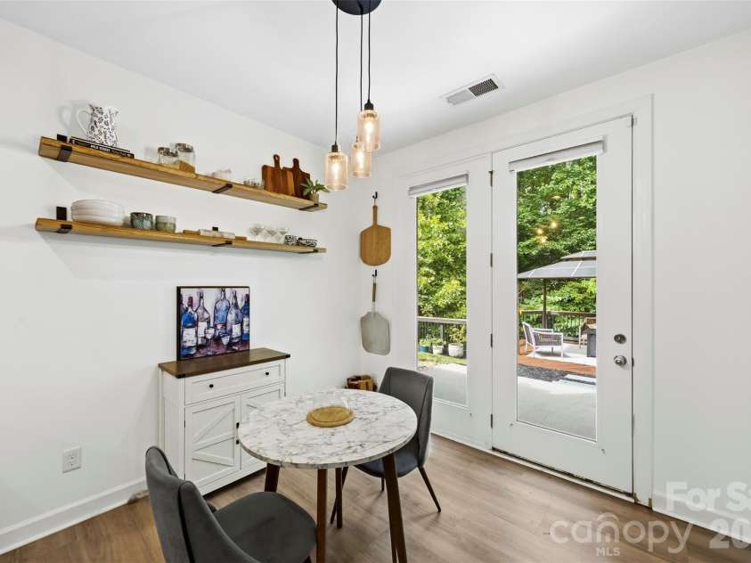 7116 Toxaway Lane, Charlotte, NC 28269.  MLS# CAR4391791, YatesRealty ID 29940. 