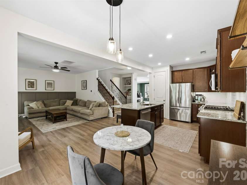 7116 Toxaway Lane, Charlotte, NC 28269.  MLS# CAR4391791, YatesRealty ID 29940. 