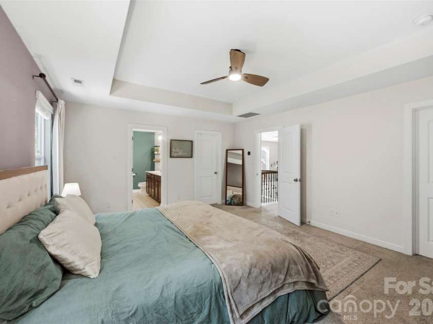 7116 Toxaway Lane, Charlotte, NC 28269.  MLS# CAR4391791, YatesRealty ID 29940. 