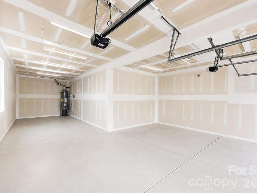 7116 Toxaway Lane, Charlotte, NC 28269.  MLS# CAR4391791, YatesRealty ID 29940. 