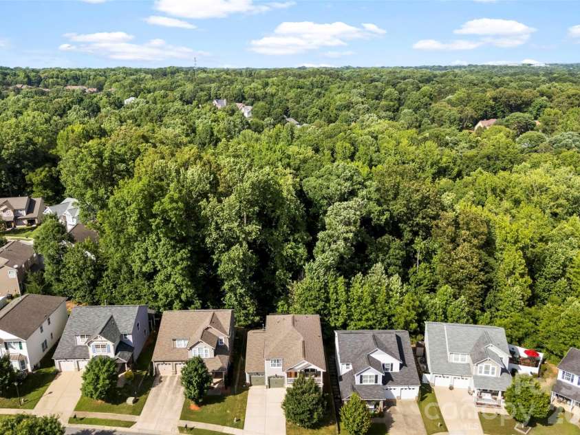 7116 Toxaway Lane, Charlotte, NC 28269.  MLS# CAR4391791, YatesRealty ID 29940. 