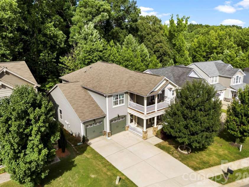 7116 Toxaway Lane, Charlotte, NC 28269.  MLS# CAR4391791, YatesRealty ID 29940. 
