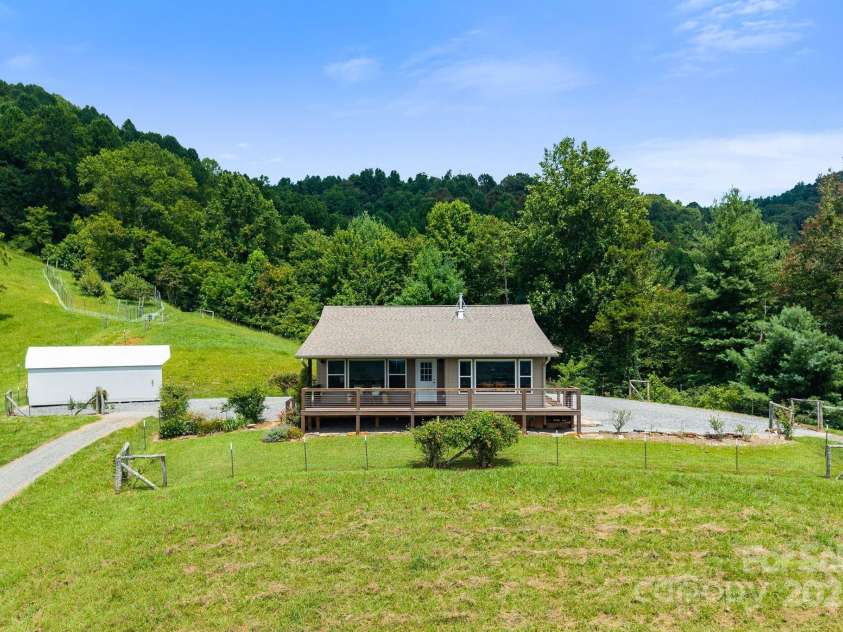 1045 & 1047 Graham Road, Marshall, NC 28753.  MLS# CAR4280943, YatesRealty ID 29941. 2BR/1BA Guest House