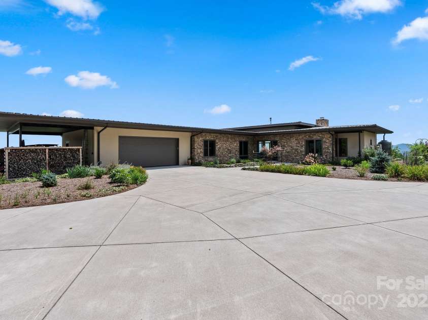 1045 & 1047 Graham Road, Marshall, NC 28753.  MLS# CAR4280943, YatesRealty ID 29941. Year round living is a breeze with easy level access