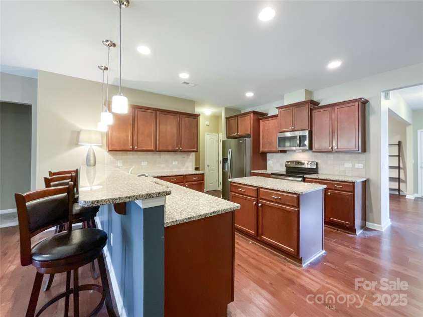 1500 Sunflower Field Place, Matthews, NC 28104.  MLS# CAR4281804, YatesRealty ID 29942. 