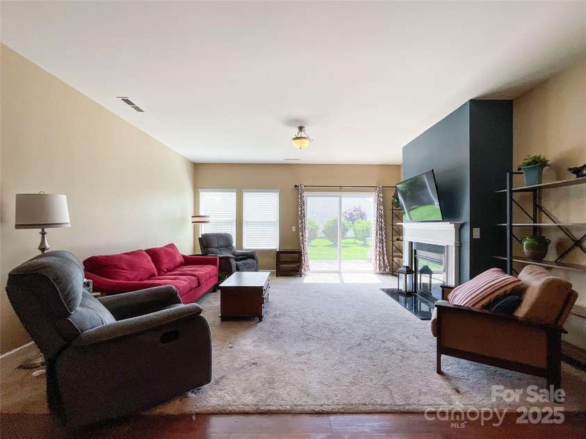 1500 Sunflower Field Place, Matthews, NC 28104.  MLS# CAR4281804, YatesRealty ID 29942. 