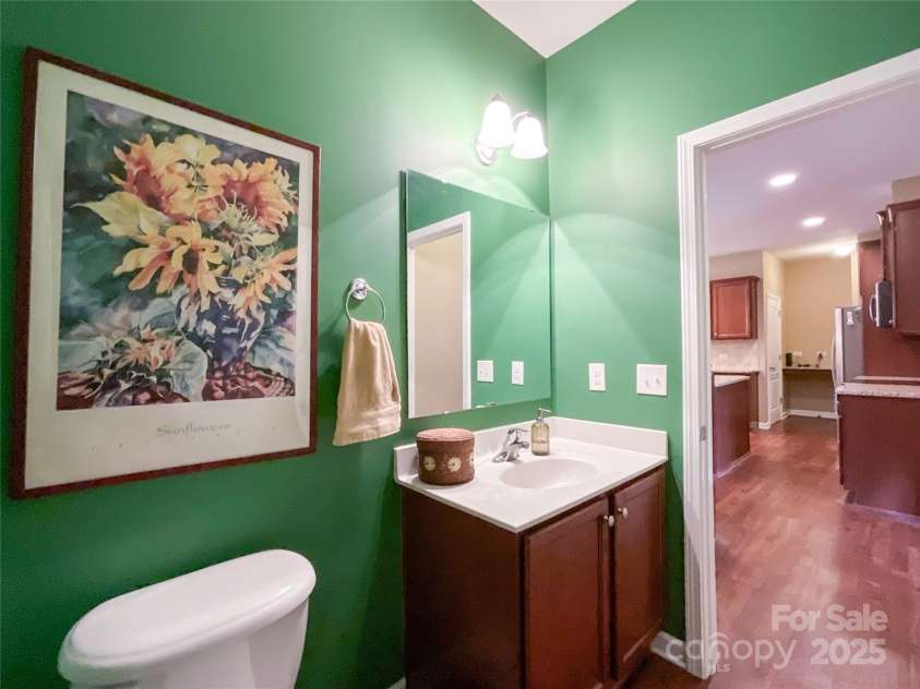 1500 Sunflower Field Place, Matthews, NC 28104.  MLS# CAR4281804, YatesRealty ID 29942. 