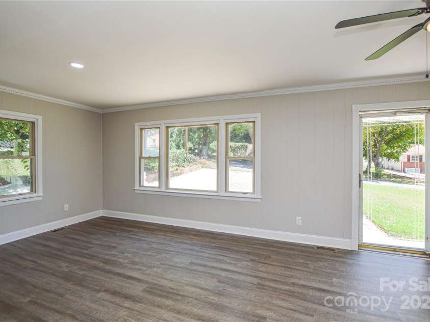 116 Brymer Road, Gastonia, NC 28056.  MLS# CAR4283903, YatesRealty ID 29943. 