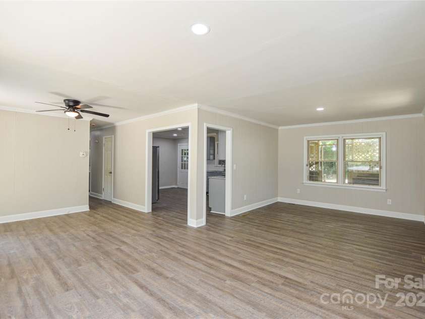116 Brymer Road, Gastonia, NC 28056.  MLS# CAR4283903, YatesRealty ID 29943. 