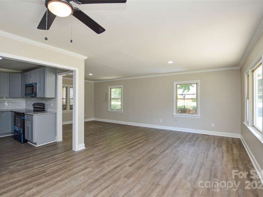 116 Brymer Road, Gastonia, NC 28056.  MLS# CAR4283903, YatesRealty ID 29943. 
