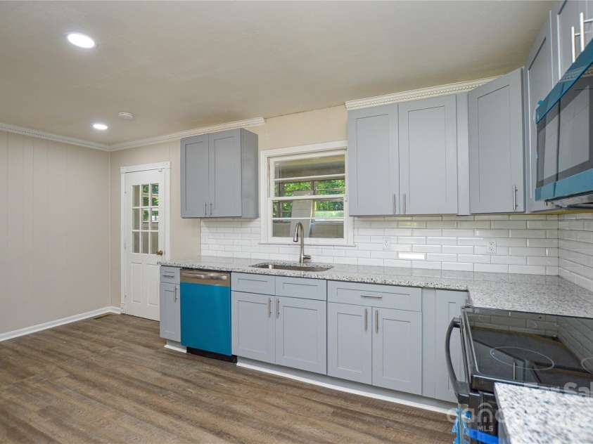 116 Brymer Road, Gastonia, NC 28056.  MLS# CAR4283903, YatesRealty ID 29943. 