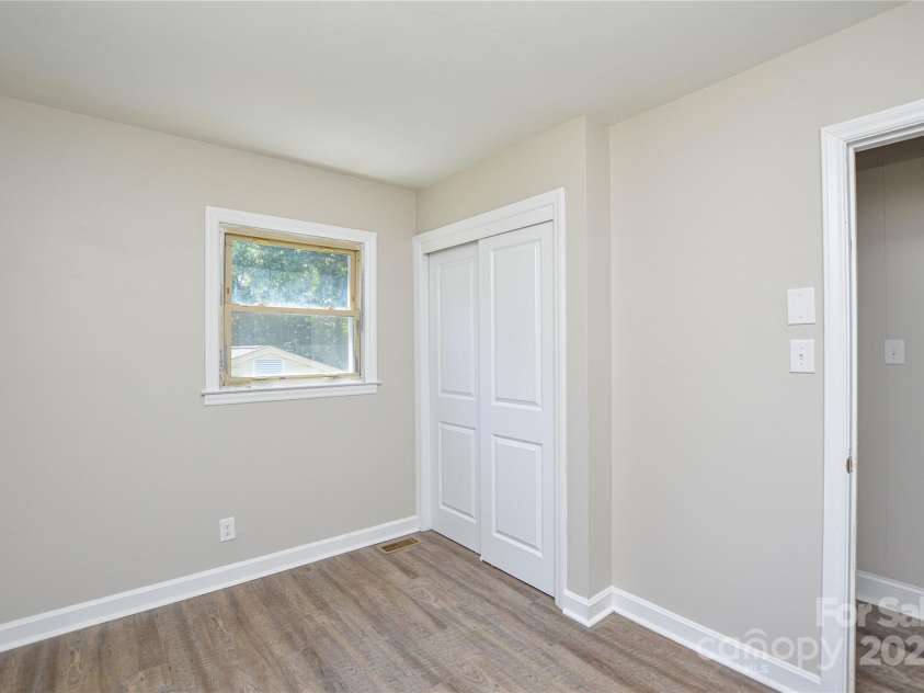 116 Brymer Road, Gastonia, NC 28056.  MLS# CAR4283903, YatesRealty ID 29943. 
