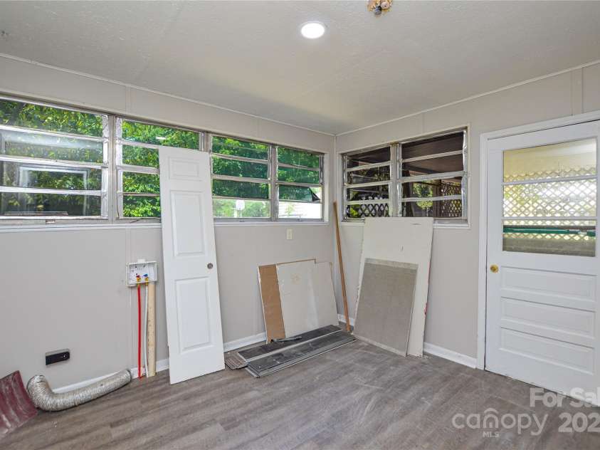 116 Brymer Road, Gastonia, NC 28056.  MLS# CAR4283903, YatesRealty ID 29943. 