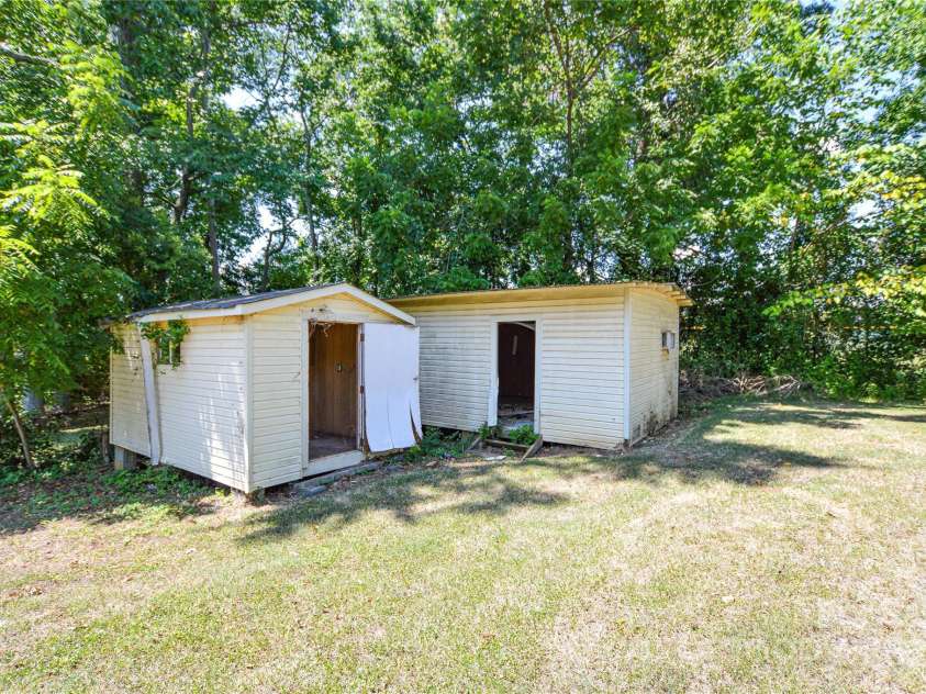 116 Brymer Road, Gastonia, NC 28056.  MLS# CAR4283903, YatesRealty ID 29943. 