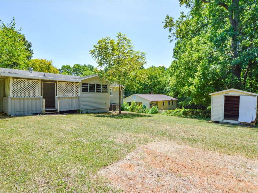116 Brymer Road, Gastonia, NC 28056.  MLS# CAR4283903, YatesRealty ID 29943. 