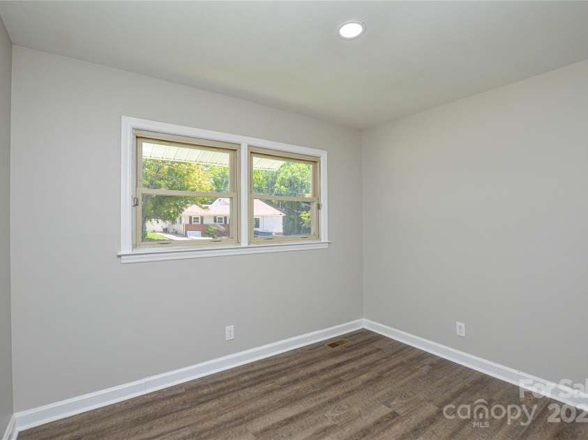 116 Brymer Road, Gastonia, NC 28056.  MLS# CAR4283903, YatesRealty ID 29943. 