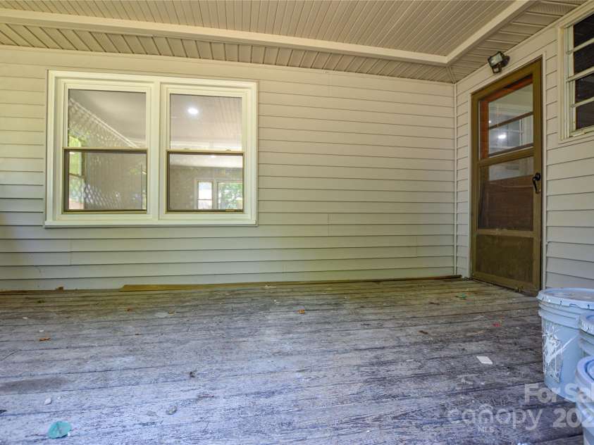 116 Brymer Road, Gastonia, NC 28056.  MLS# CAR4283903, YatesRealty ID 29943. 