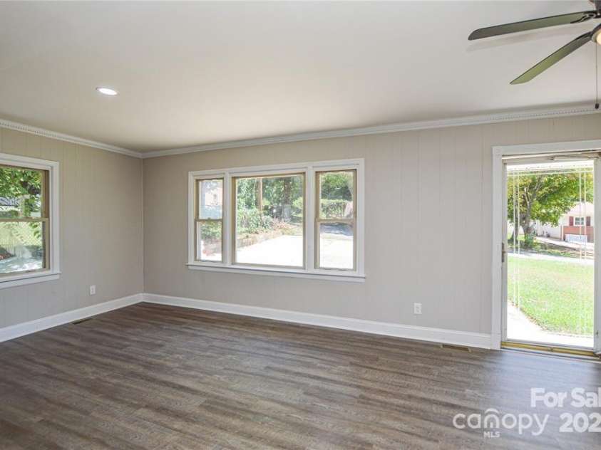 116 Brymer Road, Gastonia, NC 28056.  MLS# CAR4324466, YatesRealty ID 29943. 