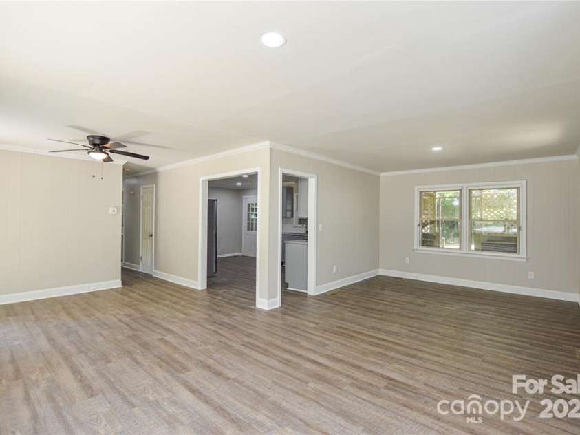 116 Brymer Road, Gastonia, NC 28056.  MLS# CAR4324466, YatesRealty ID 29943. 