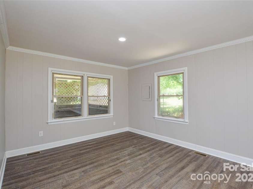 116 Brymer Road, Gastonia, NC 28056.  MLS# CAR4324466, YatesRealty ID 29943. 