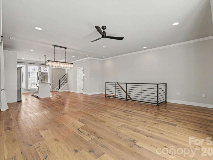 1571 Duckworth Avenue, Charlotte, NC 28208.  MLS# CAR4389981, YatesRealty ID 29943. 