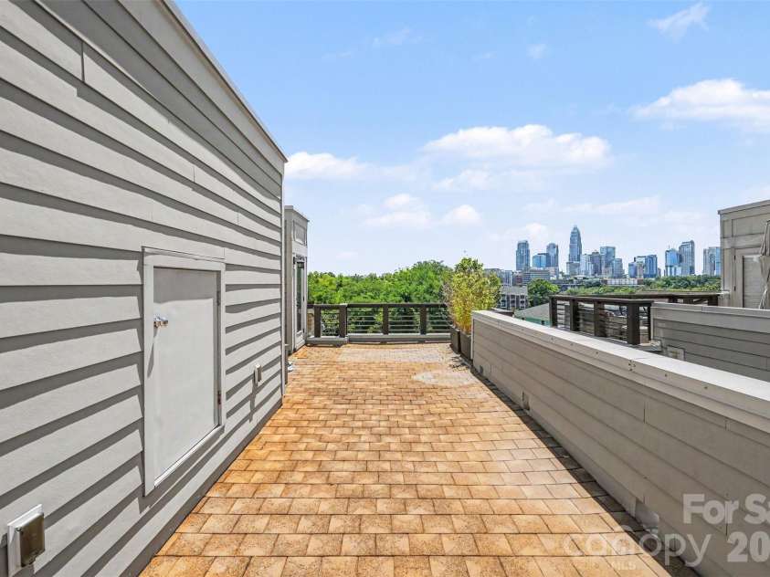1571 Duckworth Avenue, Charlotte, NC 28208.  MLS# CAR4426470, YatesRealty ID 29943. 