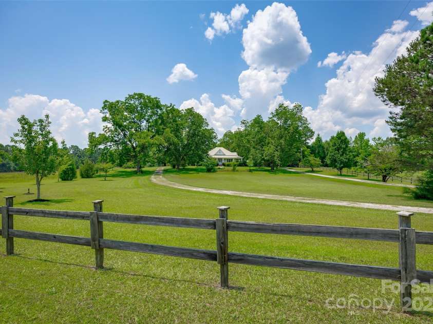 274 Old Harden Road, Winnsboro, SC 29180.  MLS# CAR4279242, YatesRealty ID 29944. 