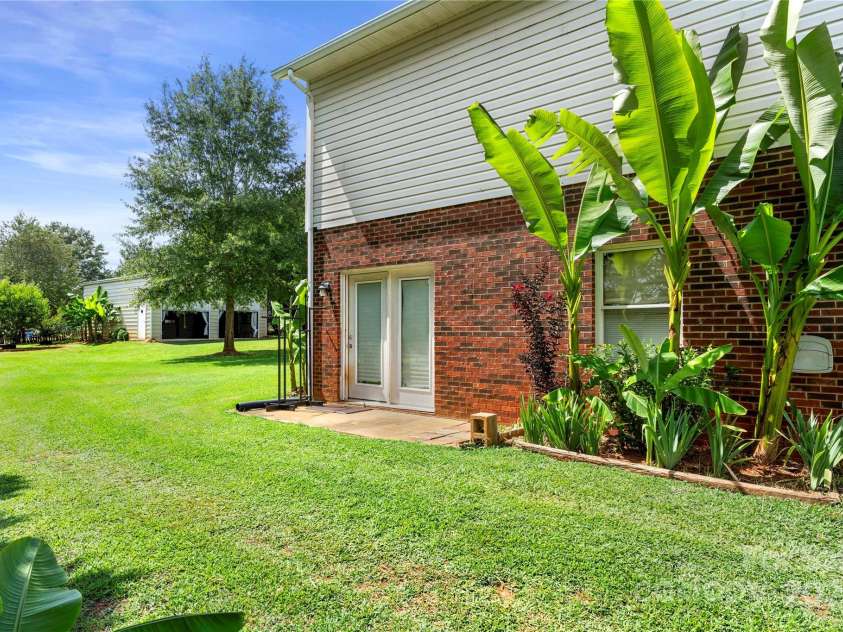 938 Lyndsey Brook Court, Lincolnton, NC 28092.  MLS# CAR4282551, YatesRealty ID 29945. 