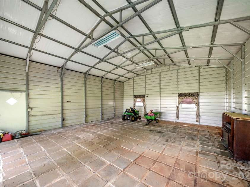 938 Lyndsey Brook Court, Lincolnton, NC 28092.  MLS# CAR4282551, YatesRealty ID 29945. 