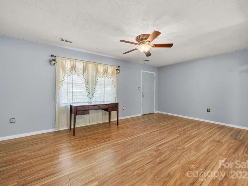 938 Lyndsey Brook Court, Lincolnton, NC 28092.  MLS# CAR4282551, YatesRealty ID 29945. 