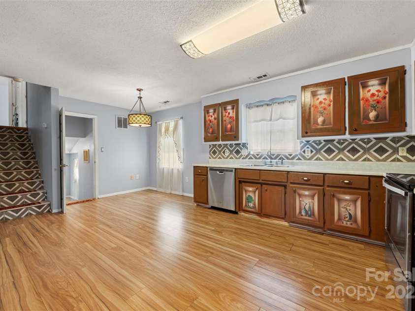 938 Lyndsey Brook Court, Lincolnton, NC 28092.  MLS# CAR4282551, YatesRealty ID 29945. 