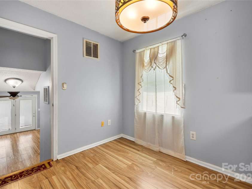 938 Lyndsey Brook Court, Lincolnton, NC 28092.  MLS# CAR4282551, YatesRealty ID 29945. 