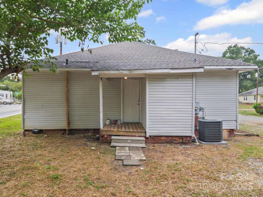 863 Old Charlotte Road, Concord, NC 28027.  MLS# CAR4272024, YatesRealty ID 29946. Back of house