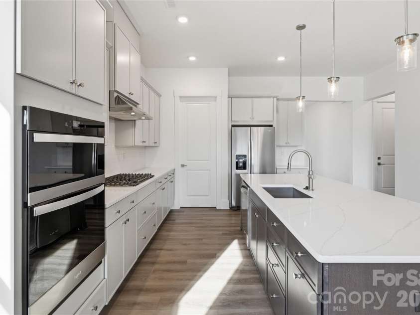 3679 Blue Pine Drive, Indian Land, SC 29707.  MLS# CAR4314020, YatesRealty ID 29947. Gourmet kitchen with 42