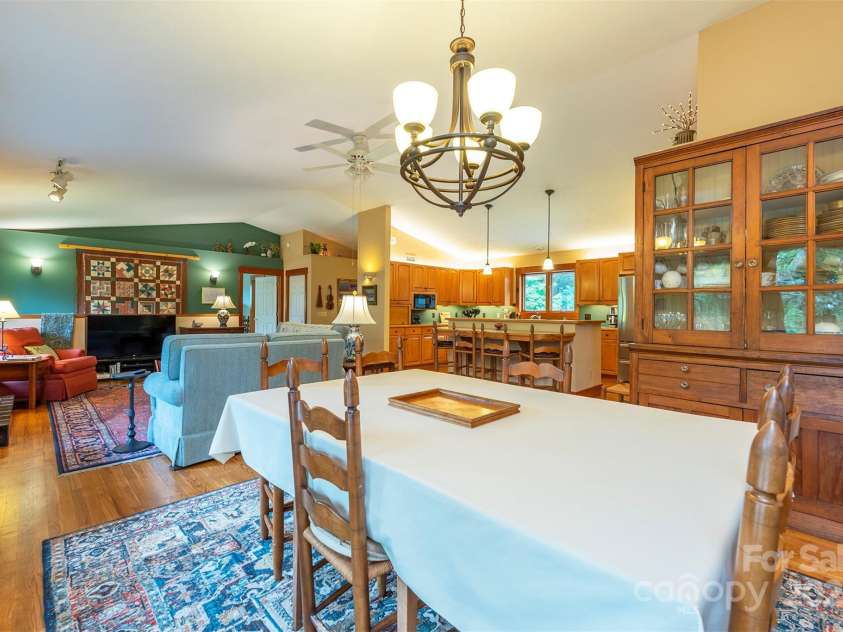 4 Galax Lane, Black Mountain, NC 28711.  MLS# CAR4286030, YatesRealty ID 29947. Designed for entertaining