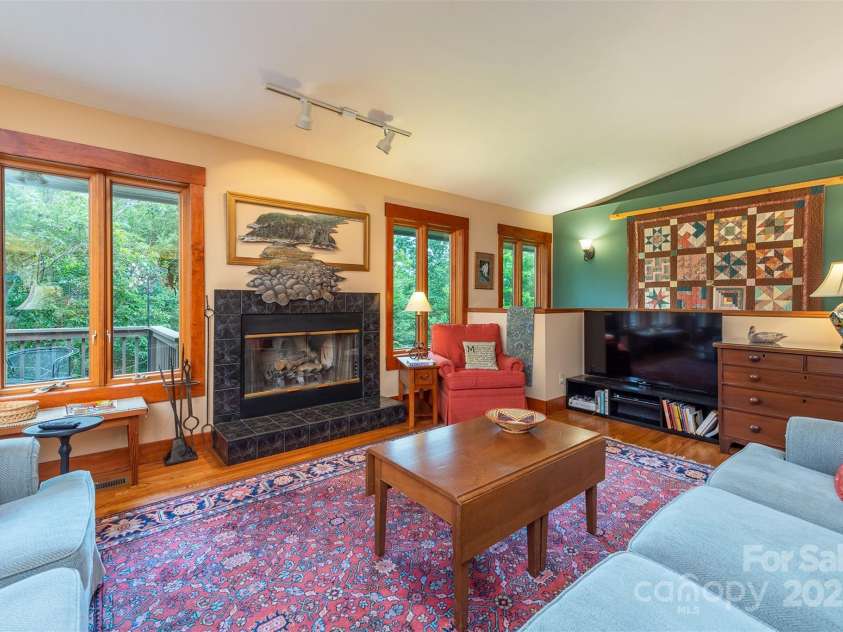 4 Galax Lane, Black Mountain, NC 28711.  MLS# CAR4286030, YatesRealty ID 29947. Living room area