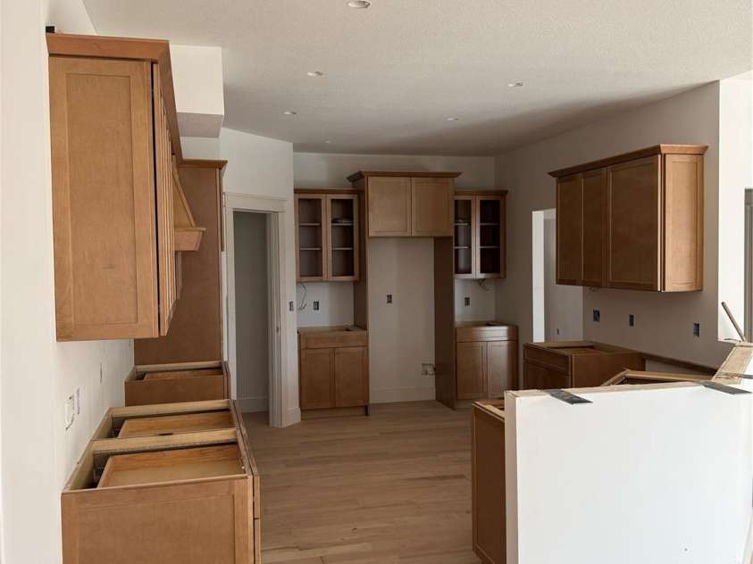 634 Hollybrook Drive, Flat Rock, NC 28731.  MLS# CAR4284666, YatesRealty ID 29949. 