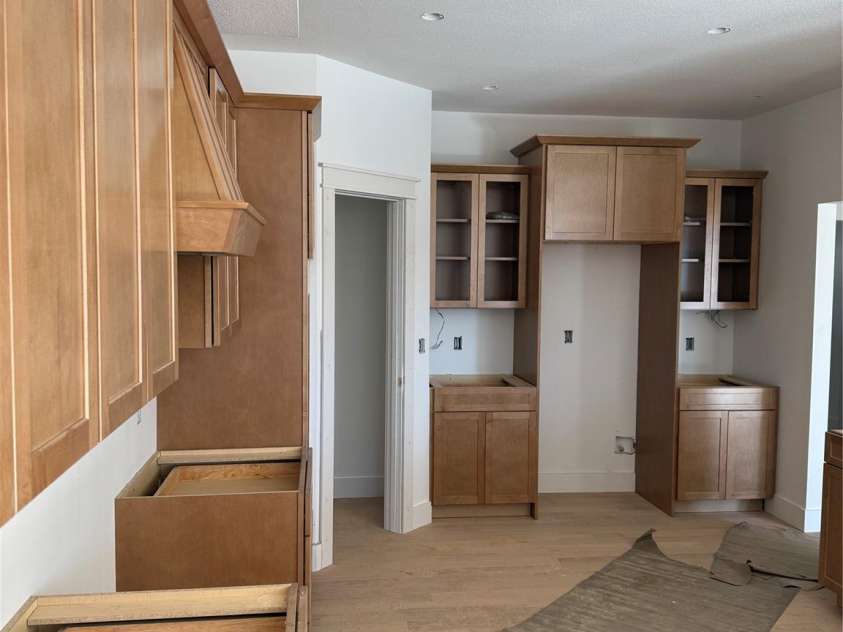 634 Hollybrook Drive, Flat Rock, NC 28731.  MLS# CAR4284666, YatesRealty ID 29949. 