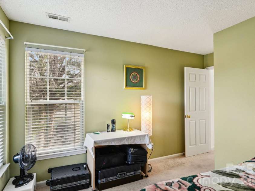 9533 Autumn Applause Drive, Charlotte, NC 28277.  MLS# CAR4350814, YatesRealty ID 29949. 