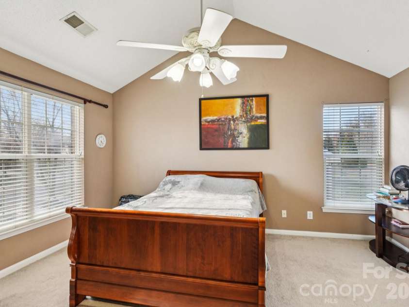 9533 Autumn Applause Drive, Charlotte, NC 28277.  MLS# CAR4350814, YatesRealty ID 29949. 