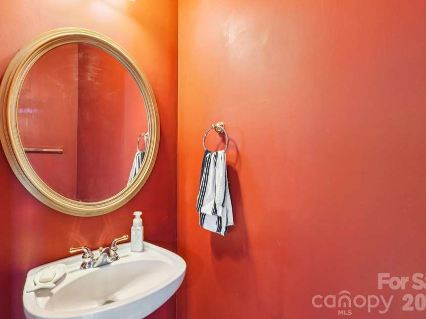 9533 Autumn Applause Drive, Charlotte, NC 28277.  MLS# CAR4350814, YatesRealty ID 29949. 