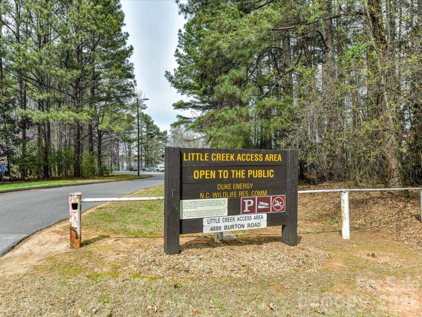 4609 Firethorn Court, Denver, NC 28037.  MLS# CAR4358984, YatesRealty ID 29951. Little Creek Access.